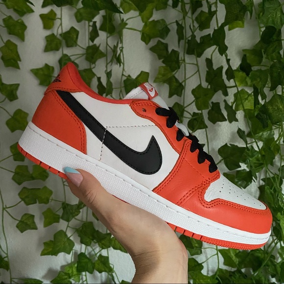 Air Jordan Low Starfish Orange